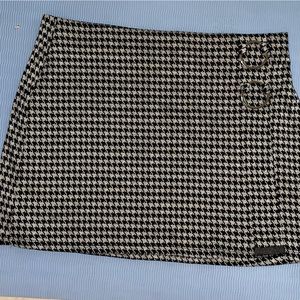 By & By XXL Black and White Mini Skirt